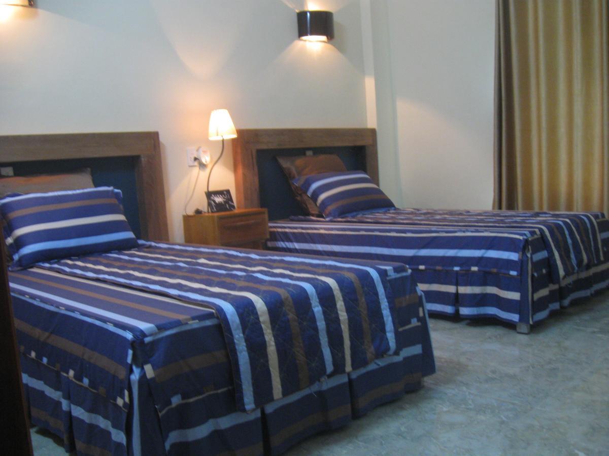 Phong Nha Gecko Hostel ด่งเฮ้ย ภายนอก รูปภาพ