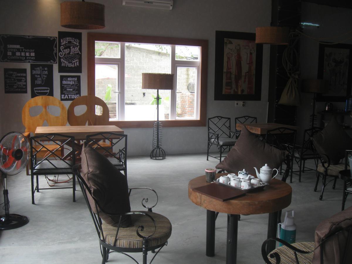 Phong Nha Gecko Hostel ด่งเฮ้ย ภายนอก รูปภาพ
